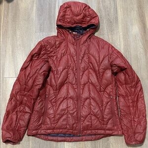 Outdoor Research Aria Women’s‎ Goose Down Puffer Jacket Lightweight